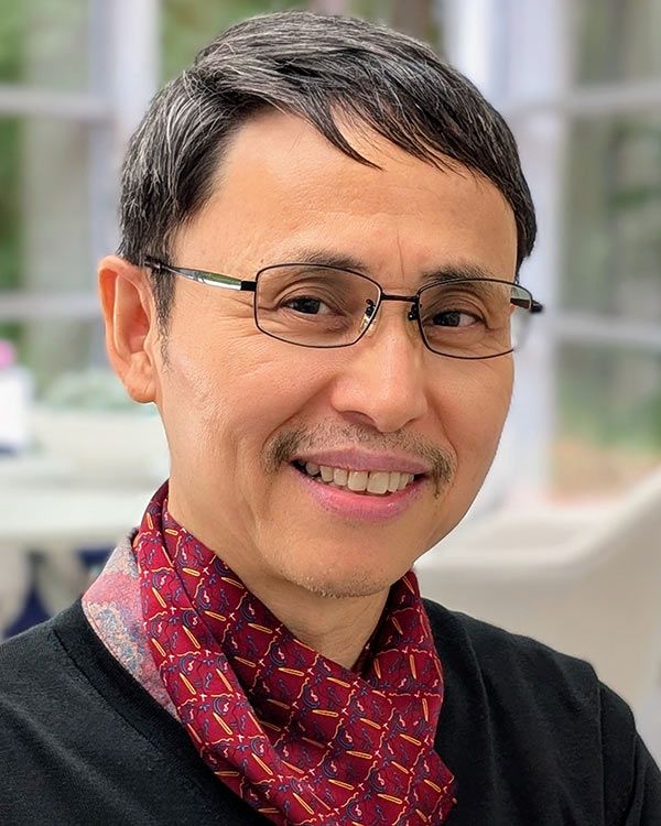 Image of scholar and NHC Fellow Jiren Feng