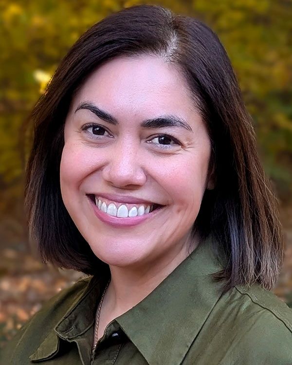Headshot of NHC Fellow Mireya Loza